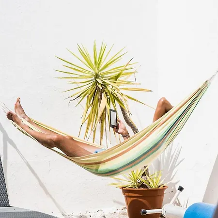 Bura Surfhouse Hostel Lagos