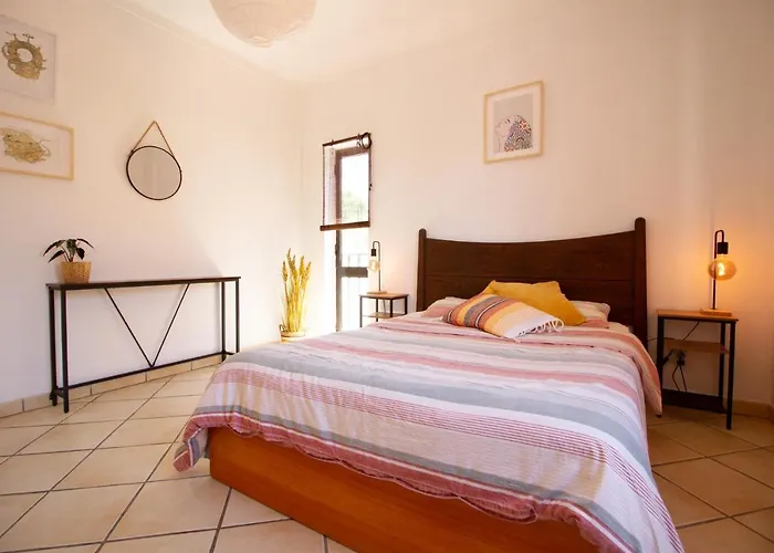 Bura Surfhouse Hostel